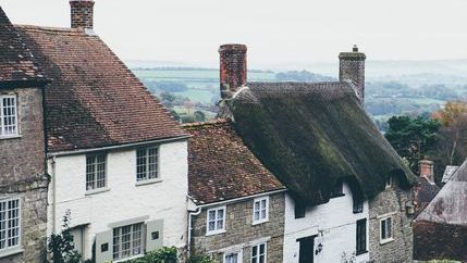 Thatched cottage.jpg